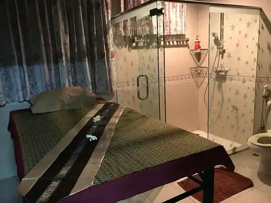 Analisa Massage - Room