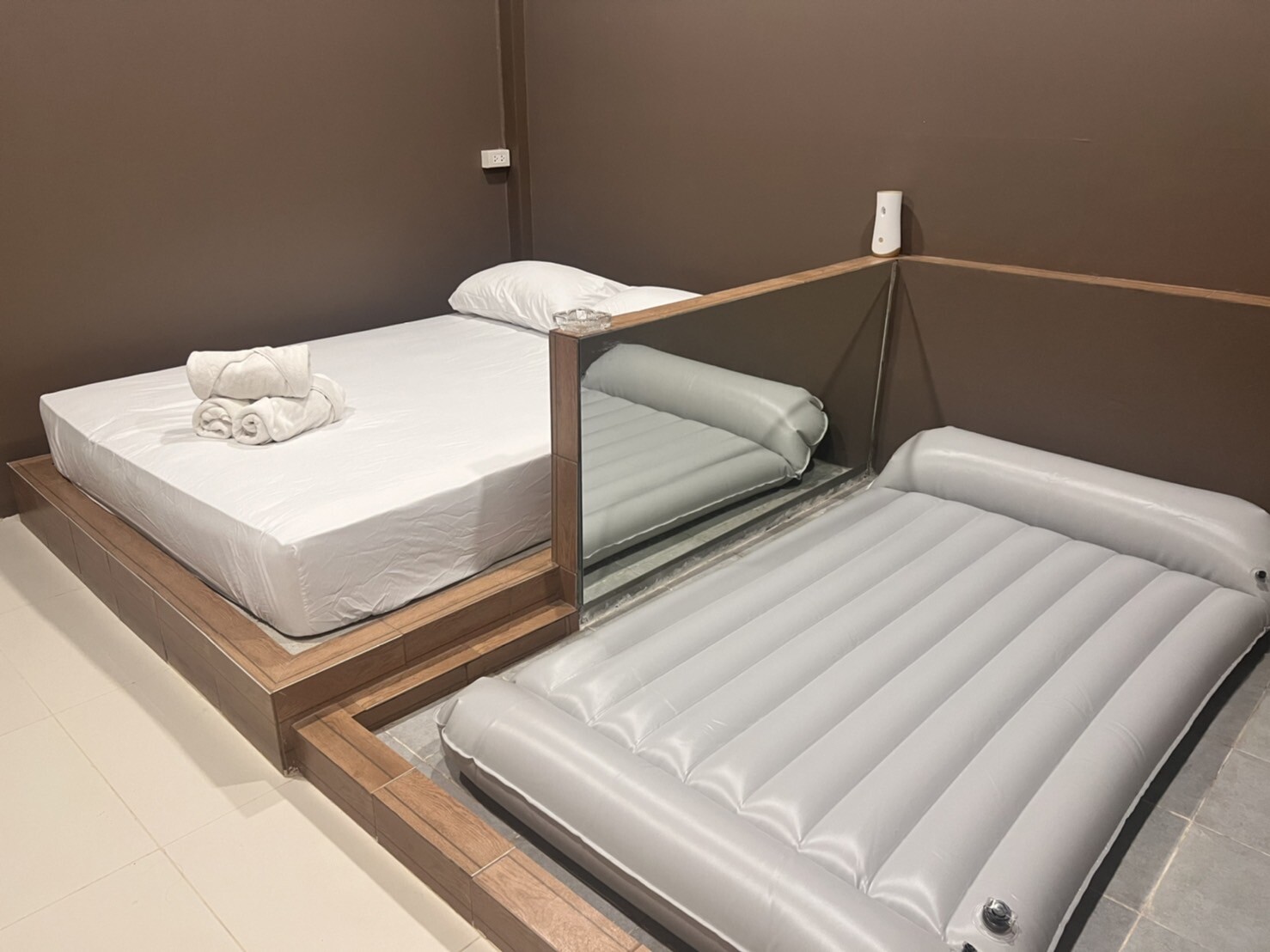 Rooms @ Aries Massage Bangkok